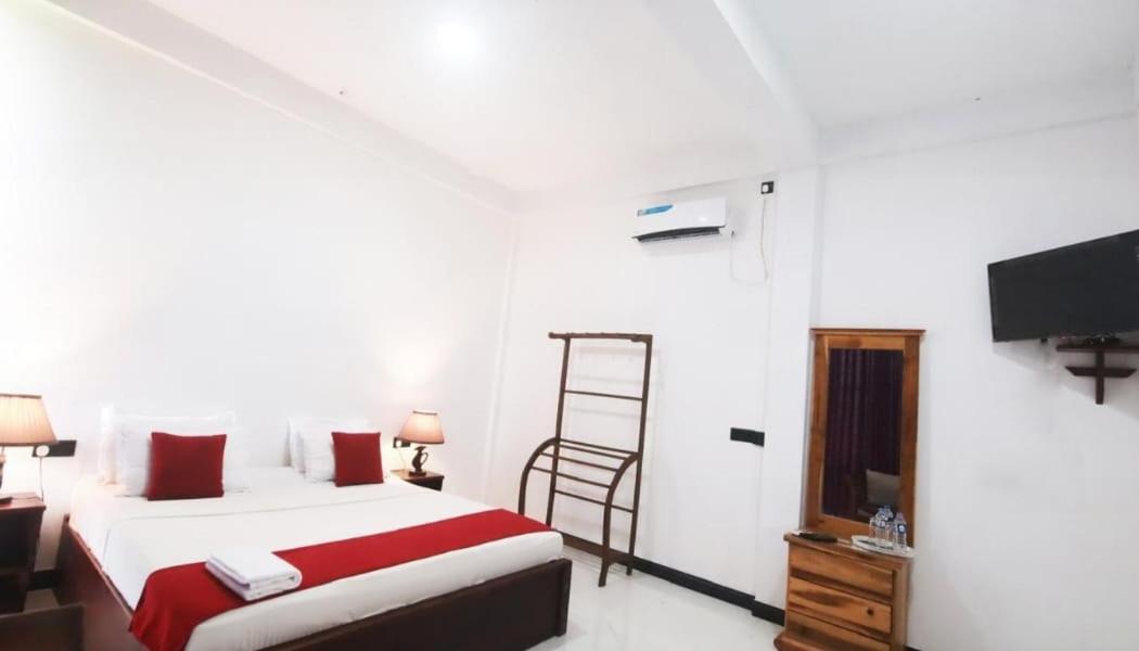 Hotel Ciel Star Anuradhapura Zewnętrze zdjęcie